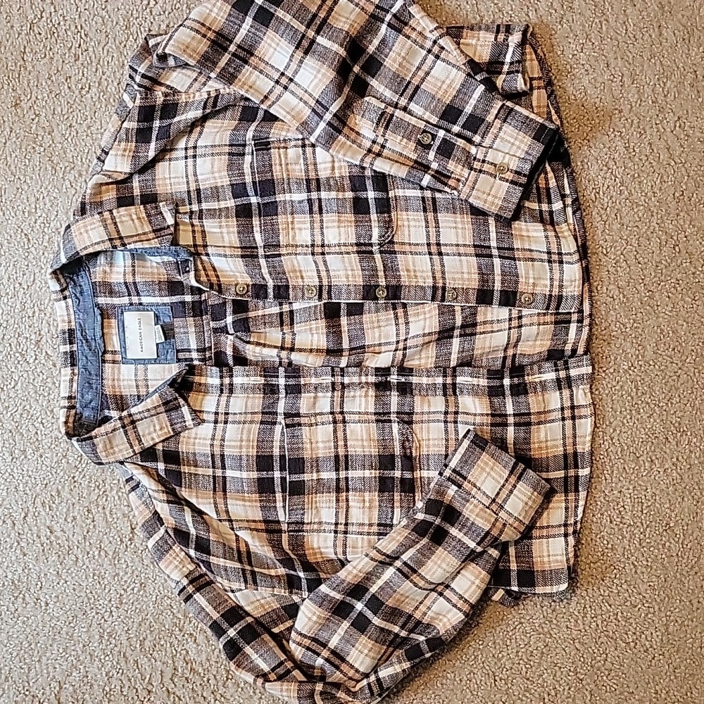 American Eagle Cropped Flannel. Size Large.